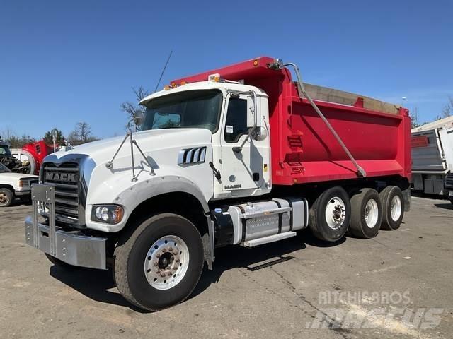 Mack GU713 Autobasculanta