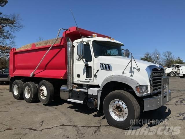 Mack GU713 Autobasculanta