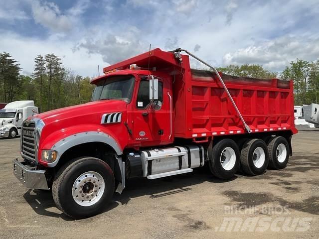 Mack GU713 Autobasculanta