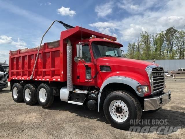 Mack GU713 Autobasculanta