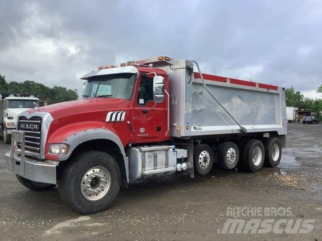 Mack GU713 Autobasculanta