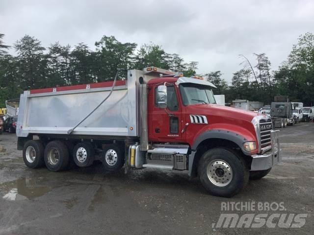 Mack GU713 Autobasculanta