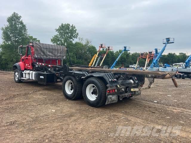 Mack GU713 Camion cu incarcator