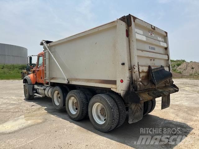 Mack GU713 Autobasculanta