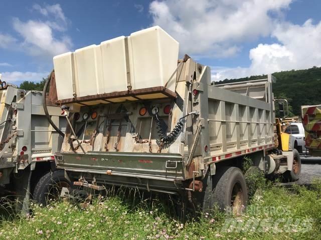 Mack GU713 Lame pentru dezapezire si pluguri