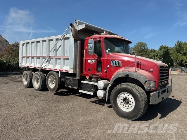 Mack GU713 Autobasculanta