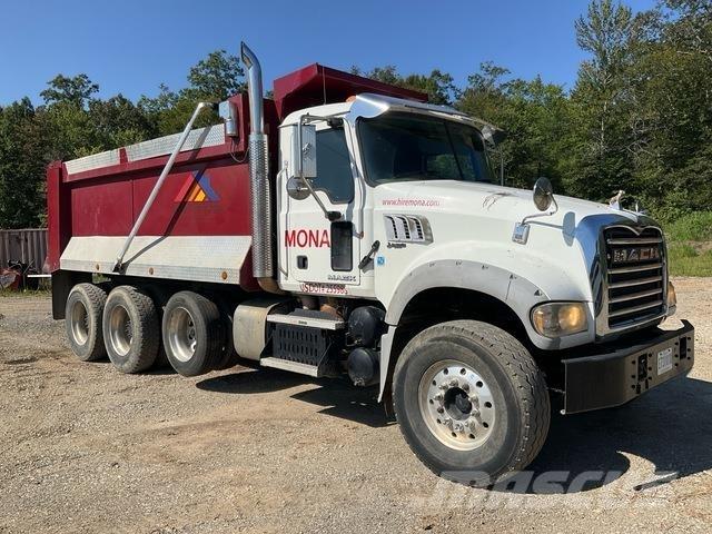 Mack GU713 Autobasculanta