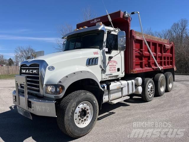 Mack GU714 Autobasculanta