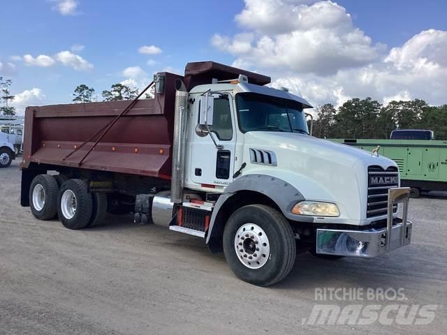 Mack GU813 Autobasculanta