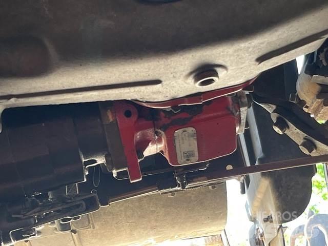Mack GU813 Autobasculanta