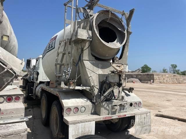 Mack GU813 Altele