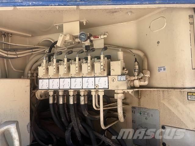 Mack GU813 Pompa pentru beton