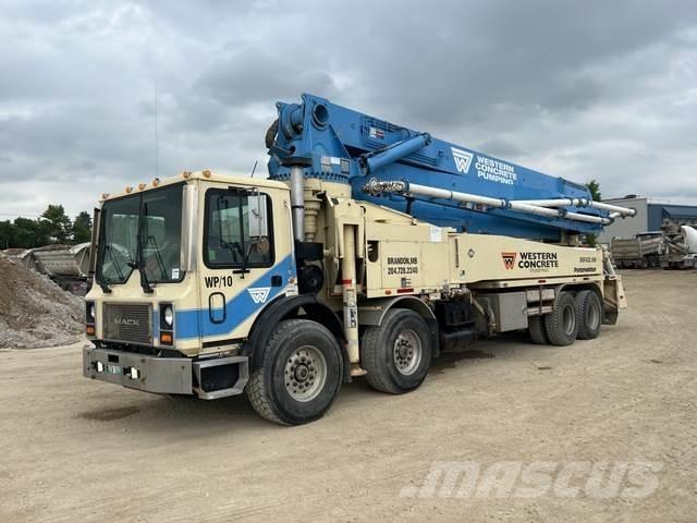 Mack MR Pompa pentru beton
