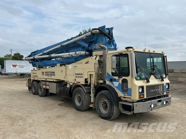 Mack MR Pompa pentru beton