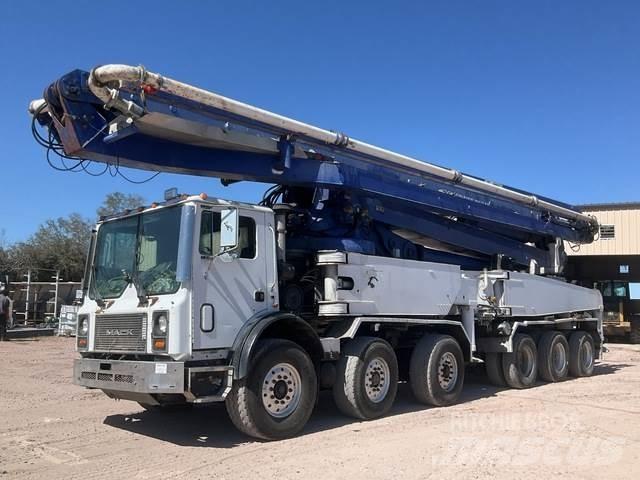Mack MR688S Pompa pentru beton
