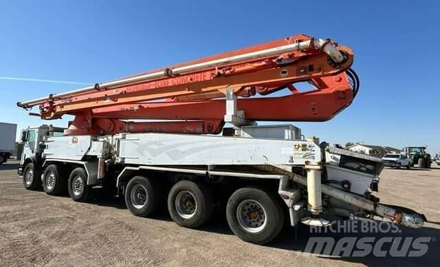 Mack MR688S Pompa pentru beton