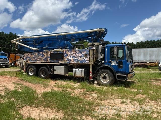 Mack MRU613 Pompa pentru beton
