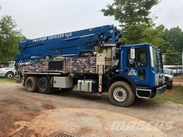 Mack MRU613 Pompa pentru beton