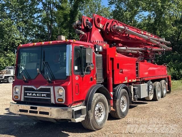 Mack MRU613 Pompa pentru beton