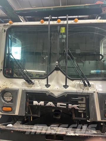 Mack MRU613 Camion de deseuri
