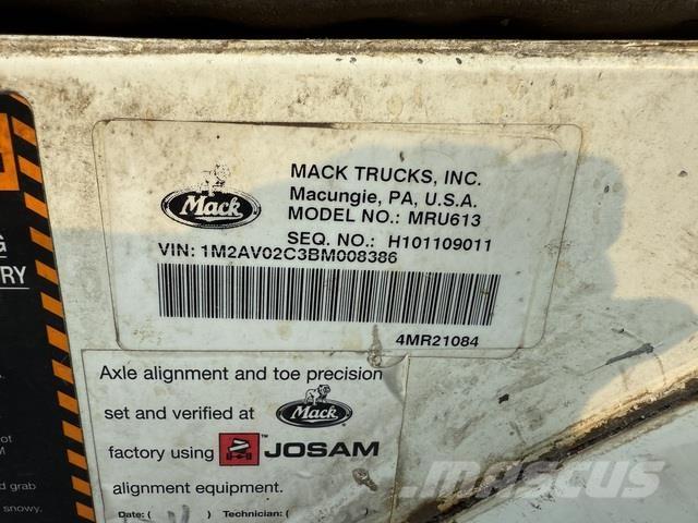 Mack MRU613 Camion de deseuri