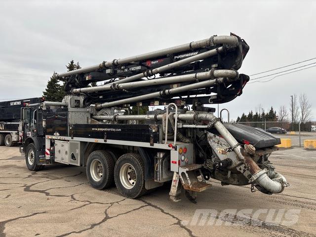 Mack MRU613 Pompa pentru beton