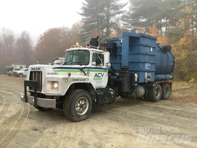 Mack RB690S Camion vidanje