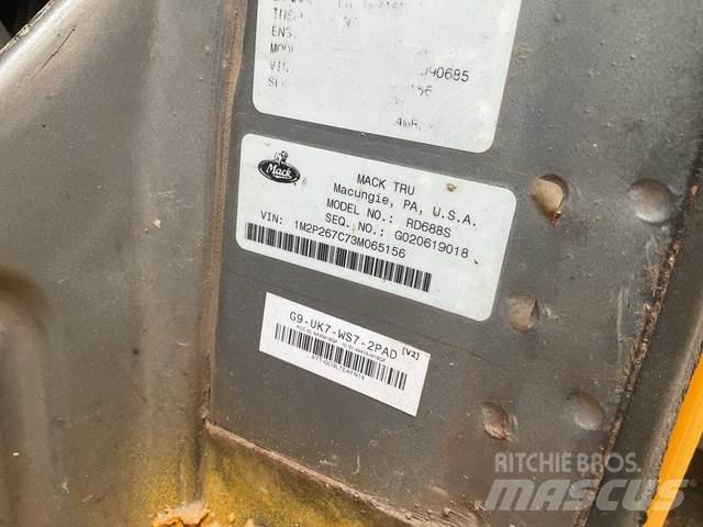 Mack RD600 Lame pentru dezapezire si pluguri