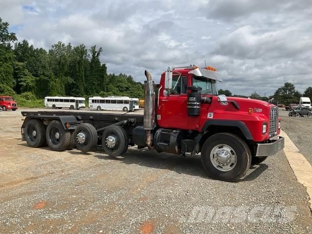 Mack RD688S Camion cu incarcator