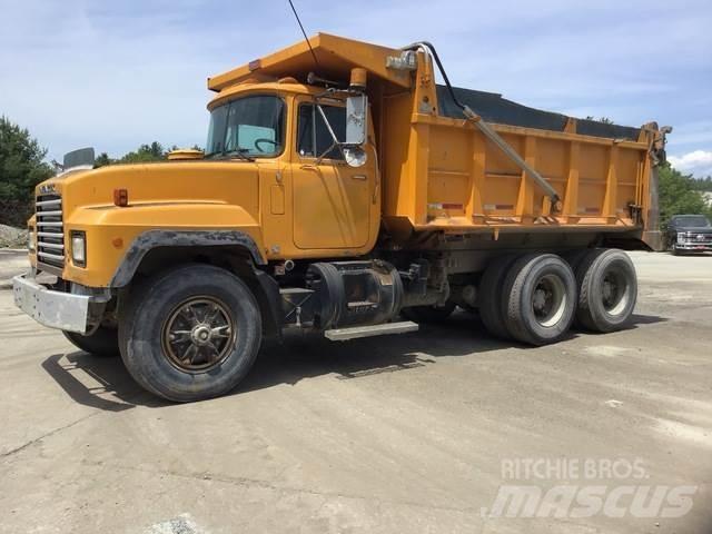 Mack RD688S Autobasculanta