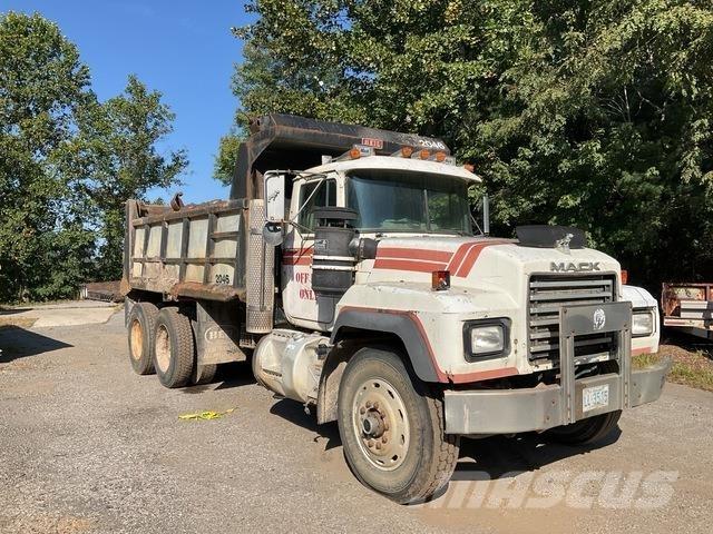 Mack RD688S Autobasculanta