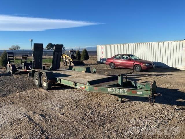 Maxey  Remorci transport vehicule