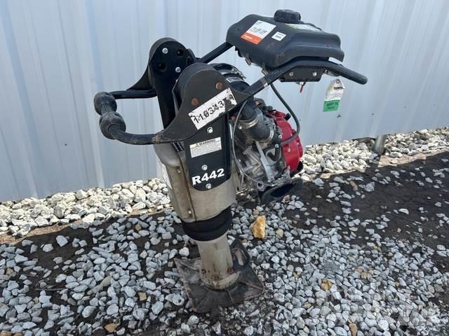MBW R442 Compactor