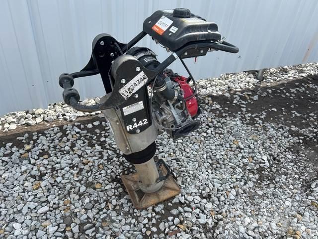 MBW R442 Compactor