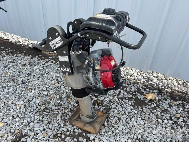MBW R442 Compactor