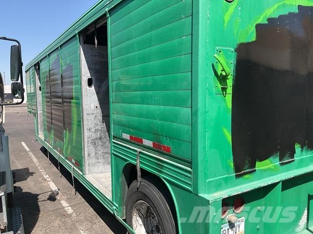Mickey  Remorci transport bauturi