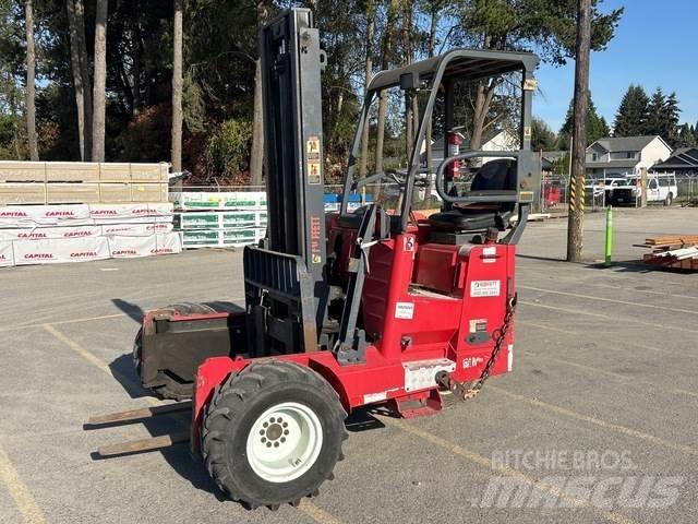 Moffett M5500 Stivuitoare montate pe camioane