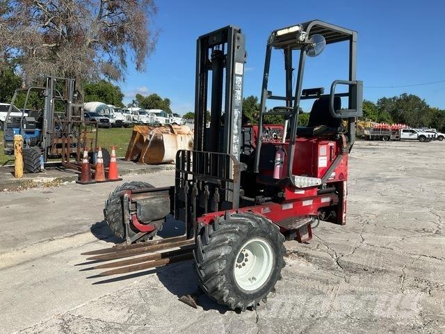 Moffett M5500 Stivuitoare montate pe camioane