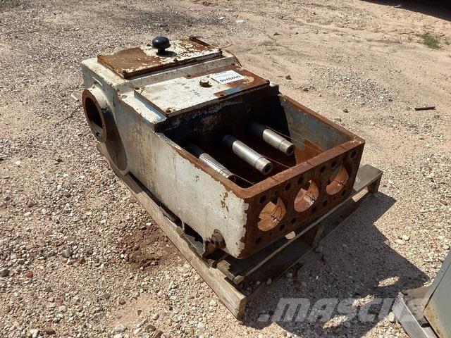 National J-100 Utilaje construcții - Altele