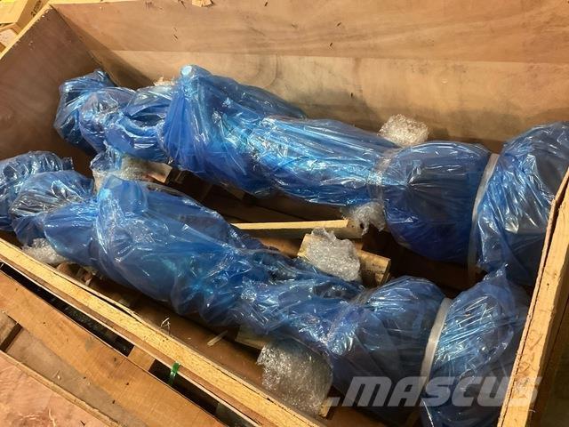 New Holland  Axe