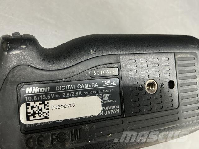  Nikon D5-a Utilaje construcții - Altele