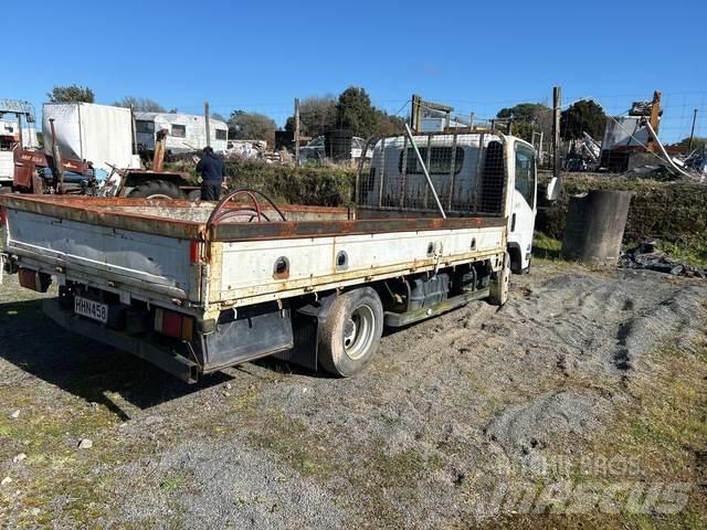 Nissan Atlas Camioane platforma/prelata