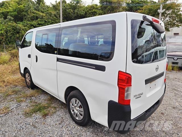 Nissan Caravan Mini autobuze