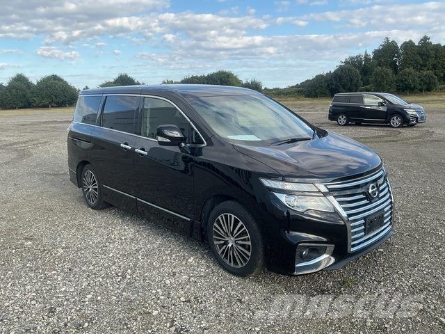 Nissan Elgrand Mini autobuze