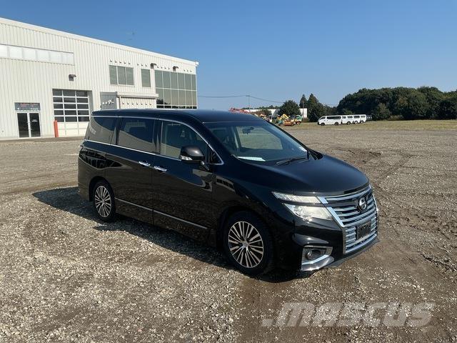 Nissan Elgrand Mini autobuze