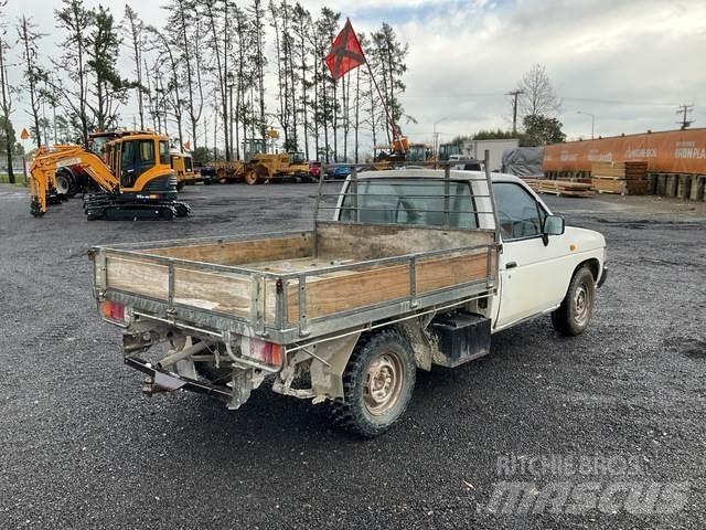 Nissan Navara Pick up/Platou