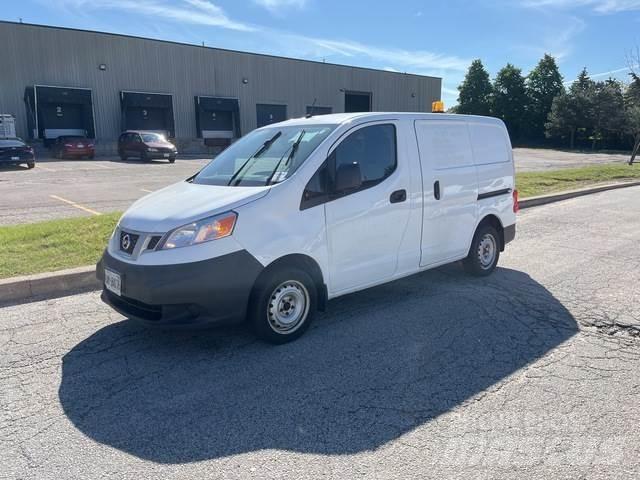 Nissan NV200 Utilitara