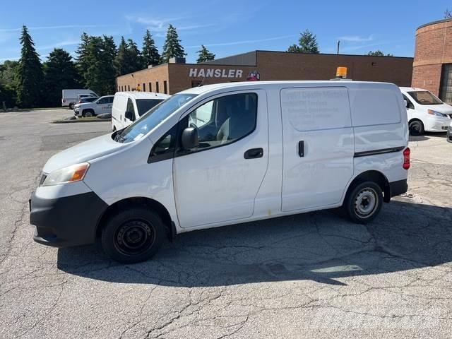 Nissan NV200 Utilitara