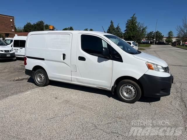 Nissan NV200 Utilitara