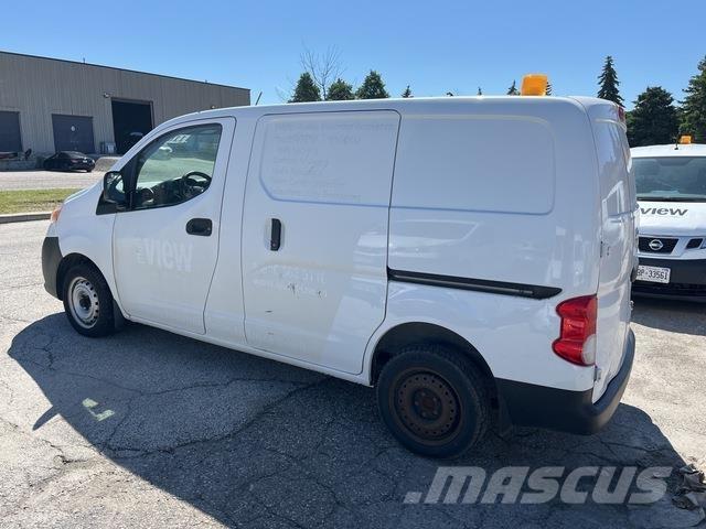 Nissan NV200 Utilitara